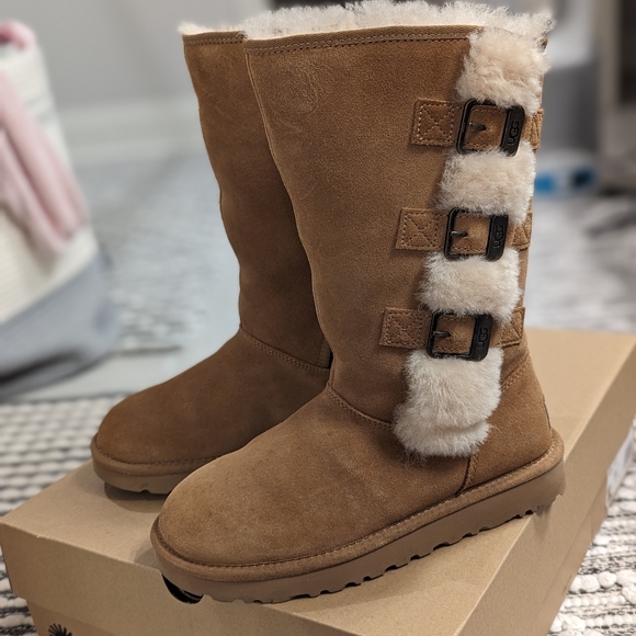 🤎 UGG KLEA BOOTS with Buckles - Picture 2 of 9